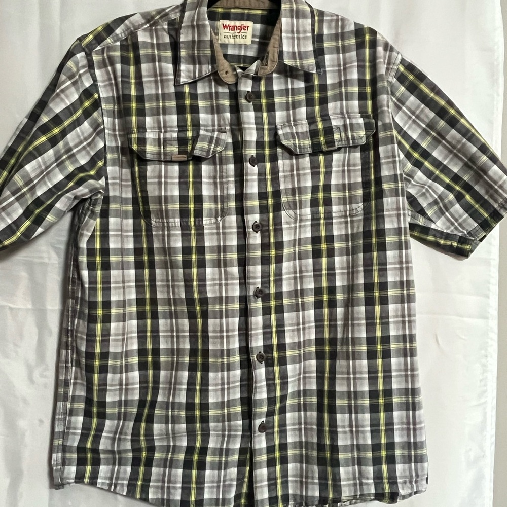 Wrangler Gray and Brown Casual Button Down Shirt